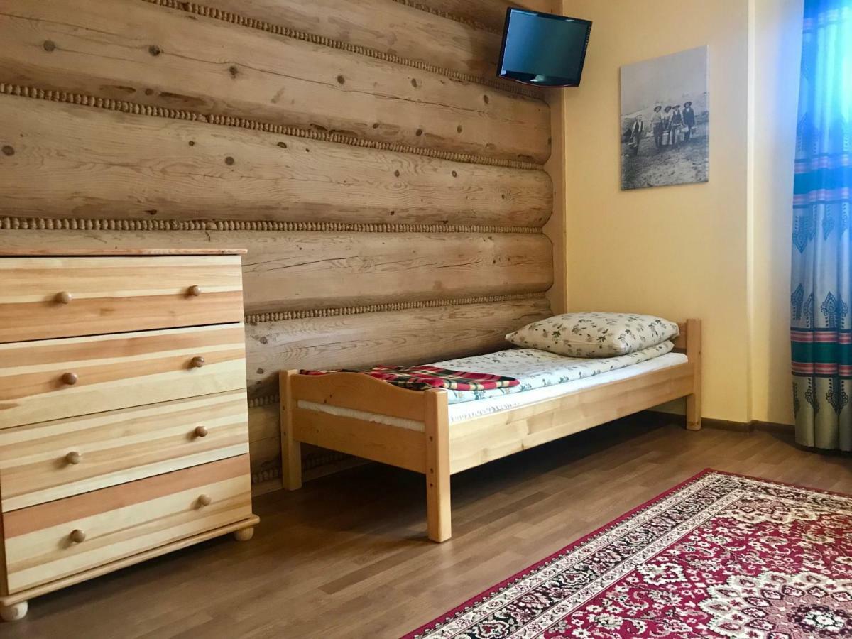 Pokoje Goscinne U Jaska Zab Exteriör bild